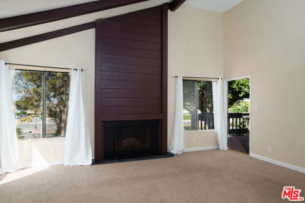 5045 Maytime Lane #119 Culver City, CA 90230