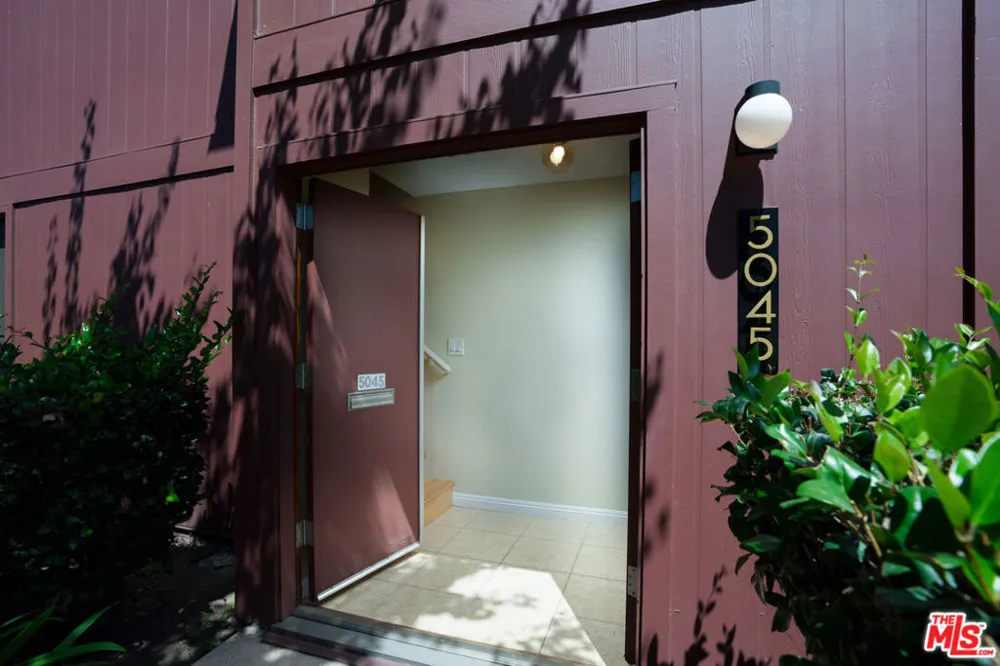 5045 Maytime Lane #119 Culver City, CA 90230