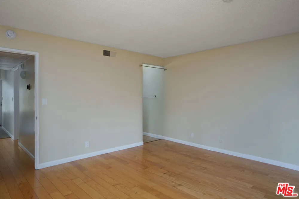 5045 Maytime Lane #119 Culver City, CA 90230
