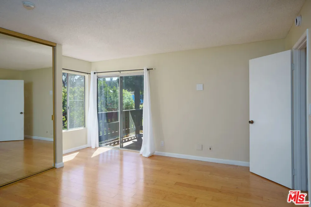 5045 Maytime Lane #119 Culver City, CA 90230