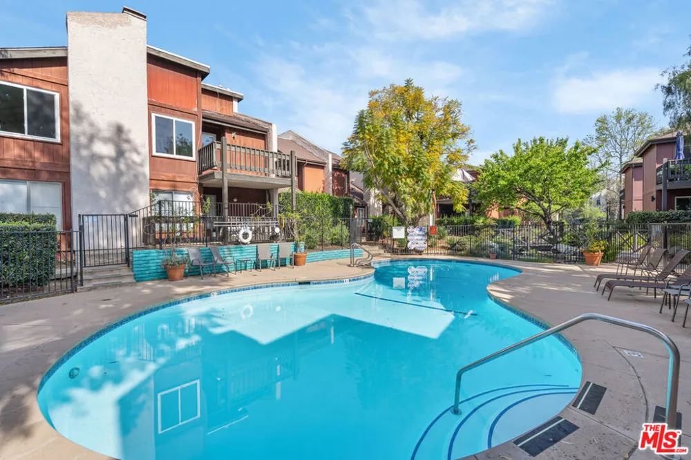 5045 Maytime Lane #119 Culver City, CA 90230