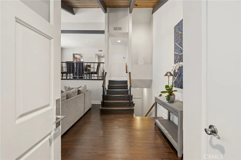 4231 Colfax Ave. #F Studio City, CA 91604