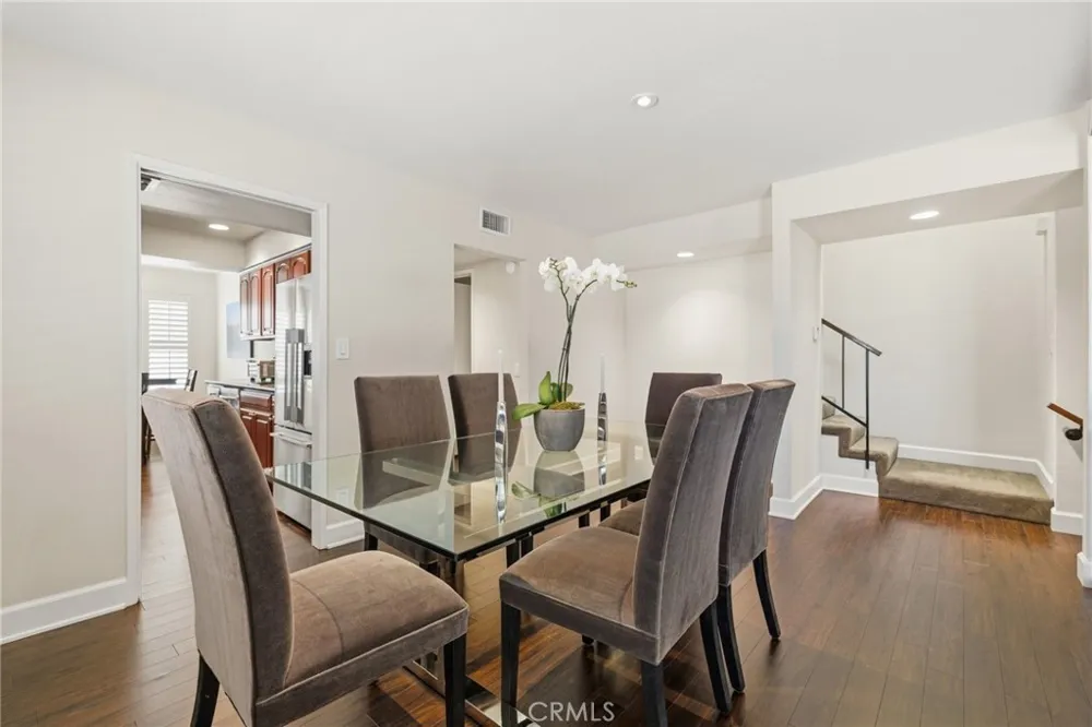 4231 Colfax Ave. #F Studio City, CA 91604