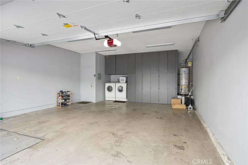 4231 Colfax Ave. #F Studio City, CA 91604