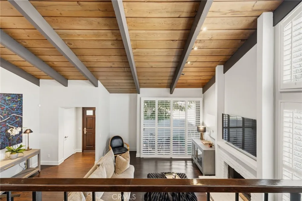 4231 Colfax Ave. #F Studio City, CA 91604