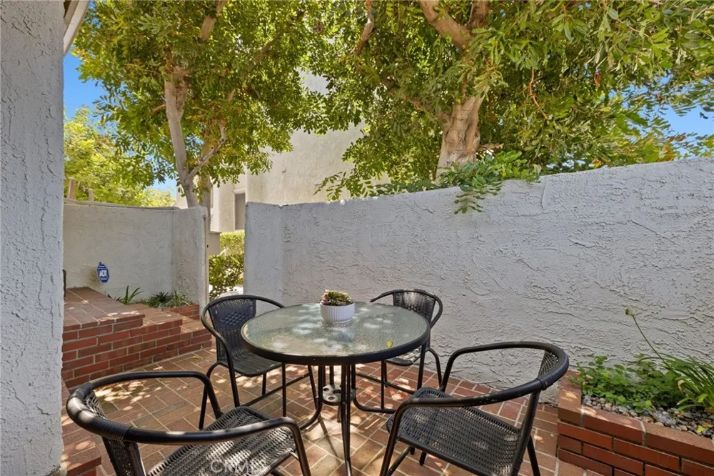 4231 Colfax Ave. #F Studio City, CA 91604