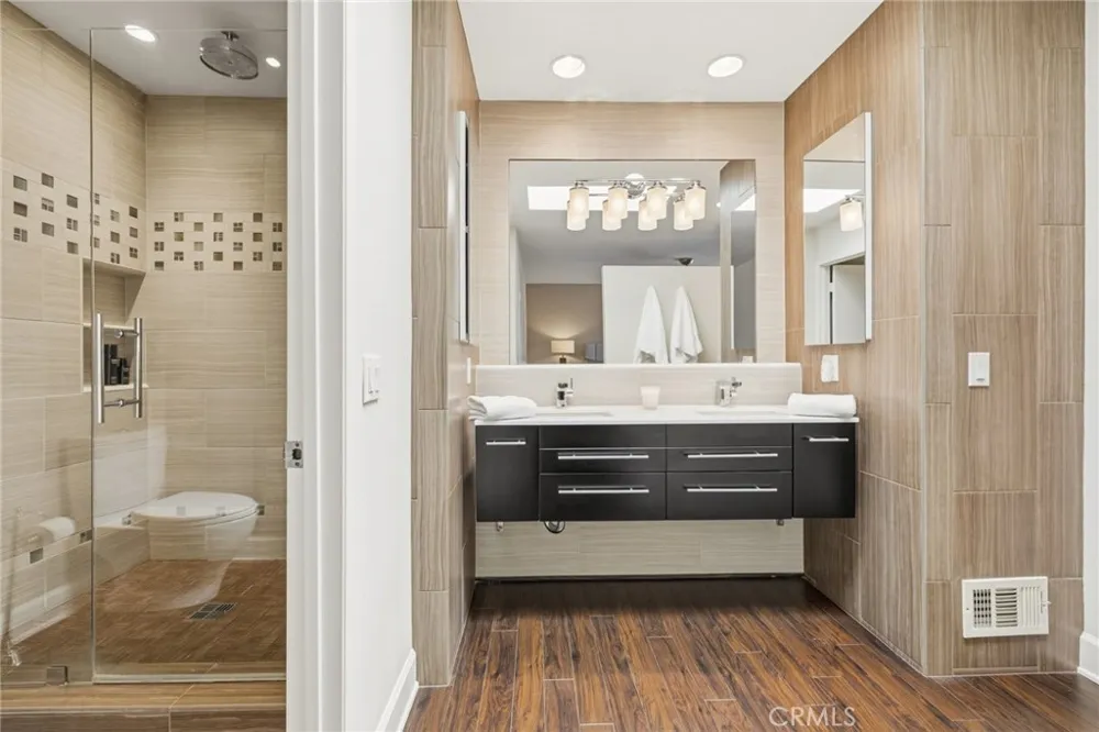 4231 Colfax Ave. #F Studio City, CA 91604