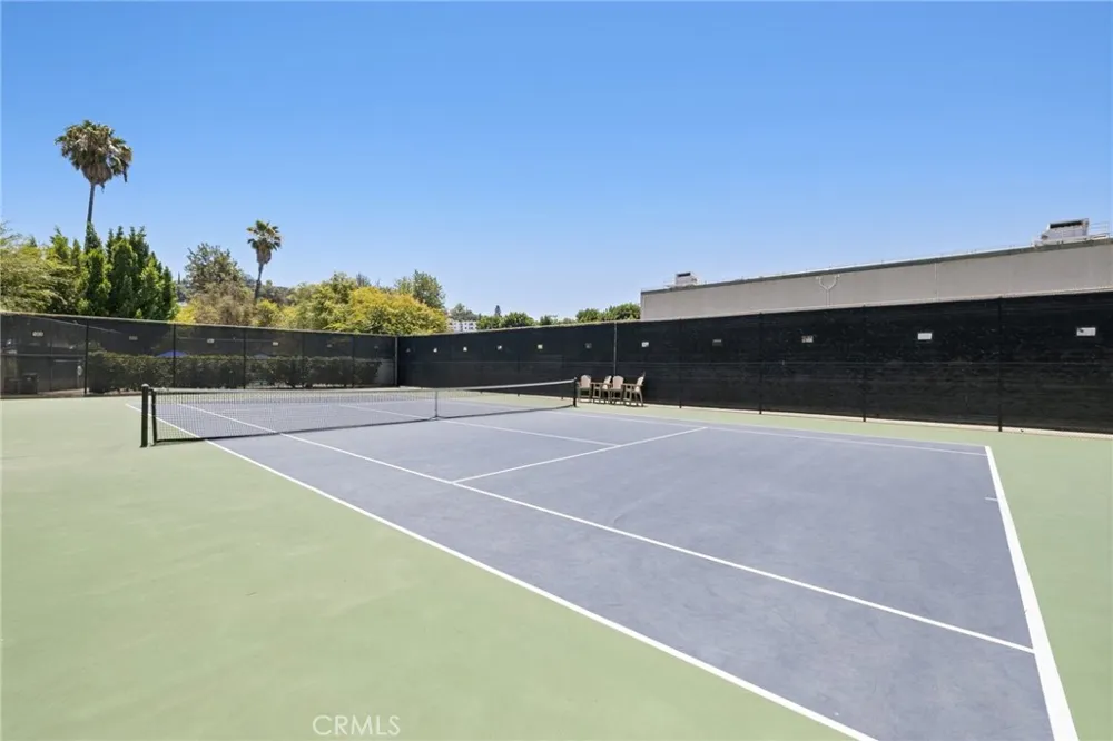 4231 Colfax Ave. #F Studio City, CA 91604