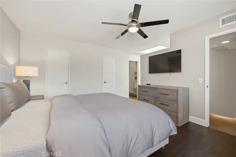 4231 Colfax Ave. #F Studio City, CA 91604