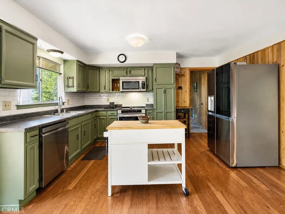 1412 Lassen Pine Mountain Club, CA 93222