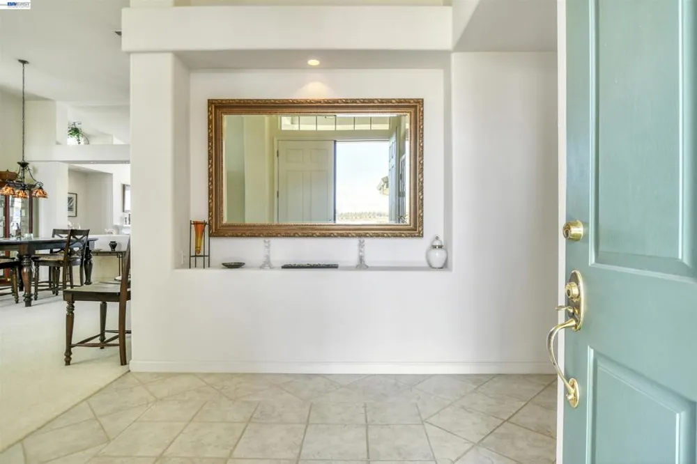 1989 Newport Dr Discovery Bay, CA 94505