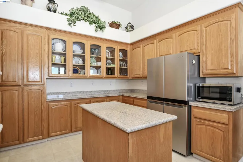 1989 Newport Dr Discovery Bay, CA 94505