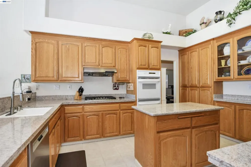 1989 Newport Dr Discovery Bay, CA 94505