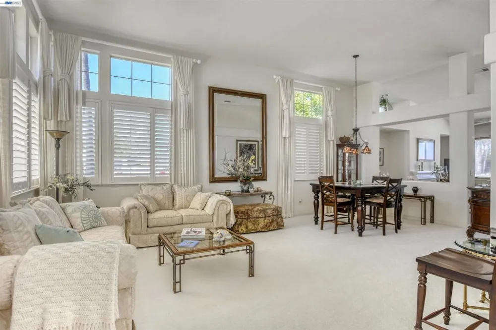 1989 Newport Dr Discovery Bay, CA 94505