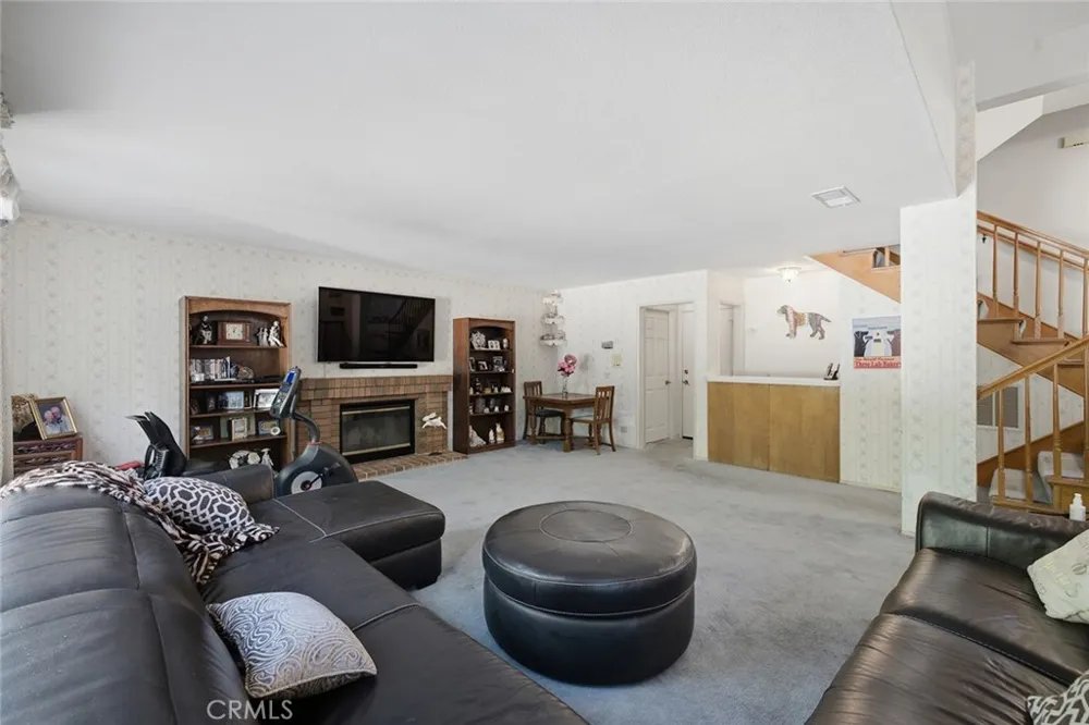 7278 Elmsbury Lane West Hills, CA 91307