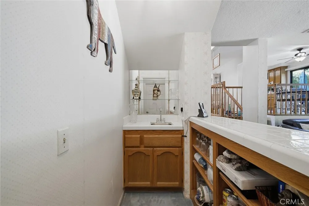 7278 Elmsbury Lane West Hills, CA 91307
