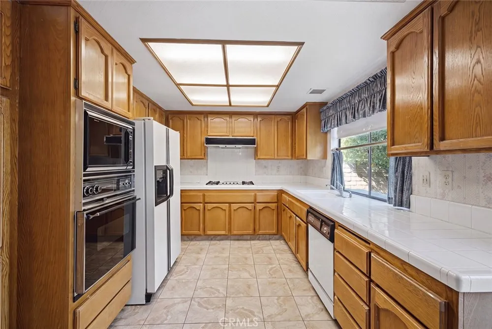 7278 Elmsbury Lane West Hills, CA 91307