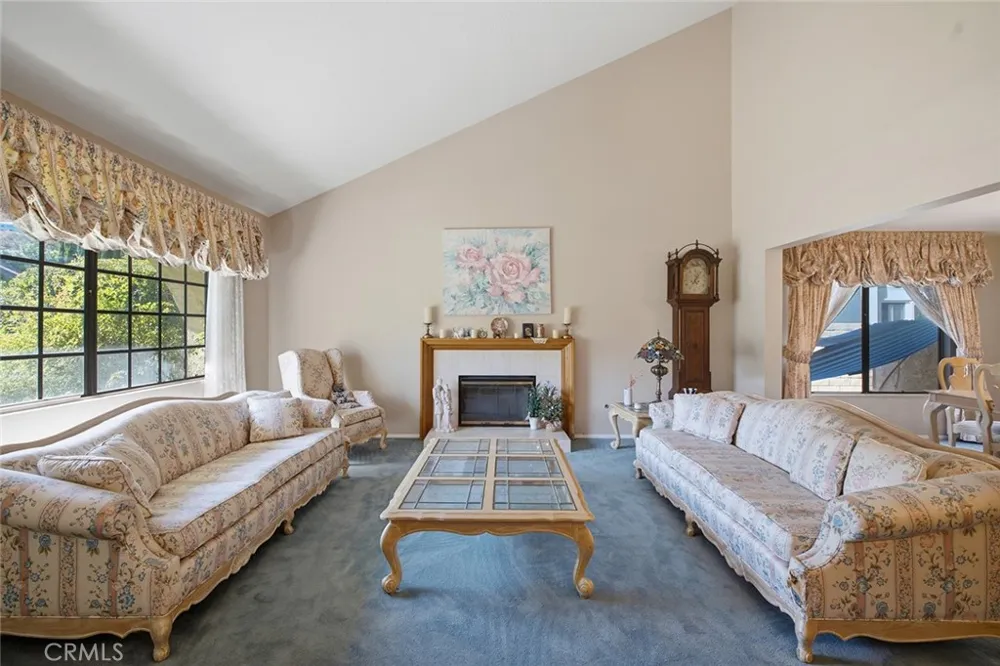 7278 Elmsbury Lane West Hills, CA 91307