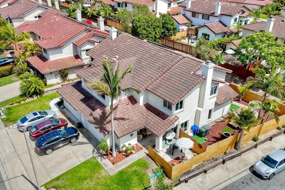 2422 Summerhill Drive Encinitas, CA 92024