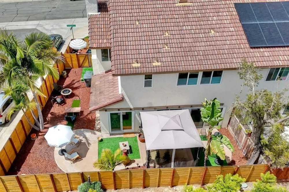 2422 Summerhill Drive Encinitas, CA 92024