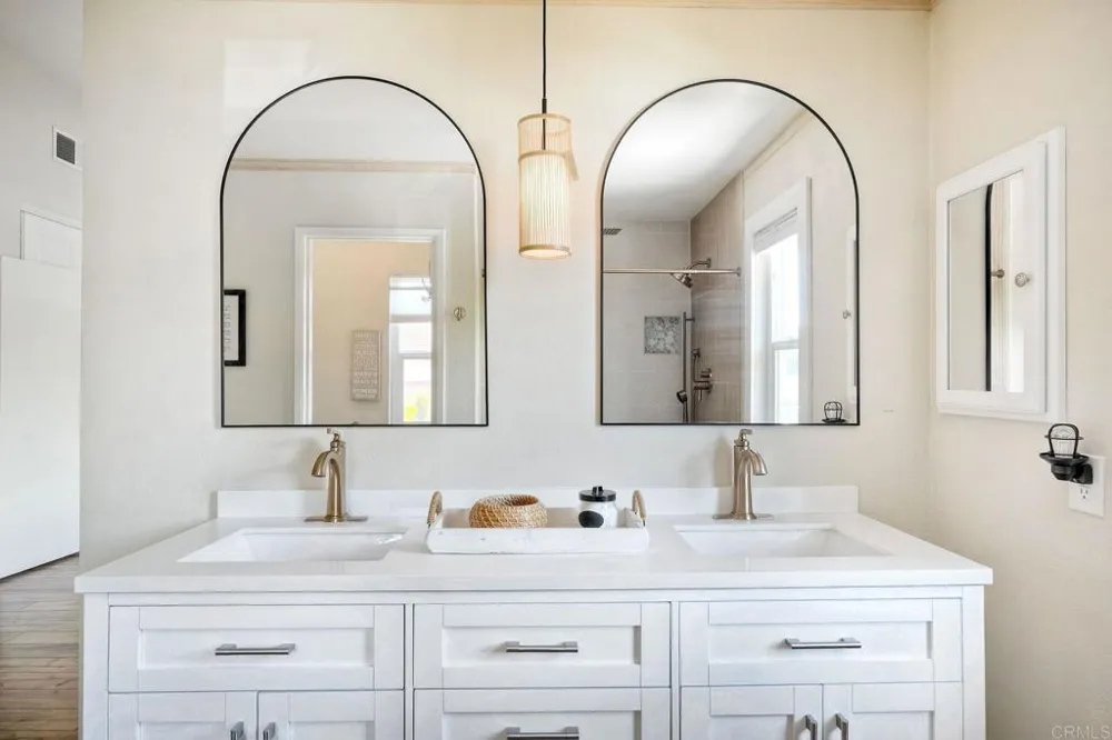 2422 Summerhill Drive Encinitas, CA 92024