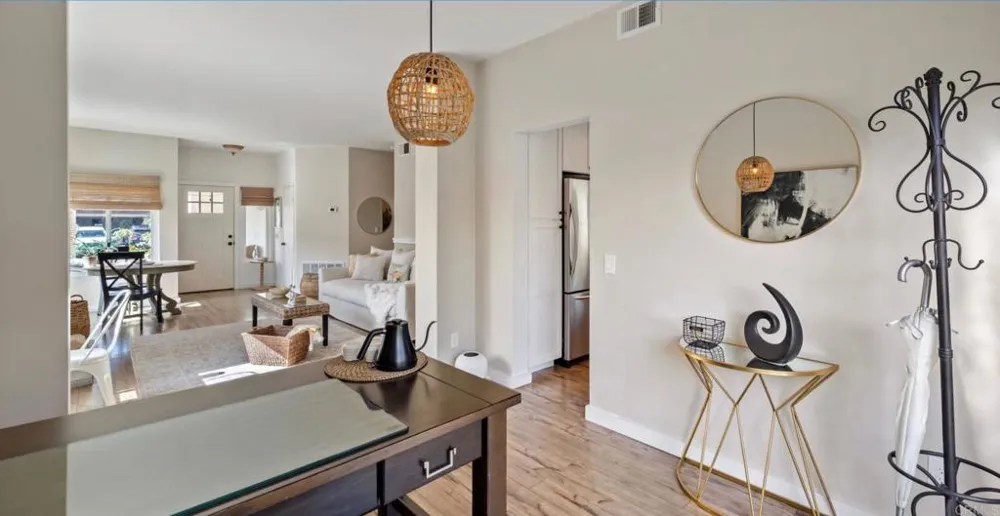 2422 Summerhill Drive Encinitas, CA 92024