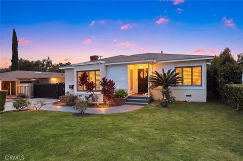 915 Santa Anita