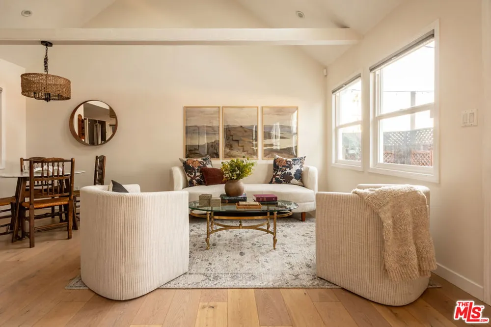 12458 Laurel Terrace Drive Studio City, CA 91604