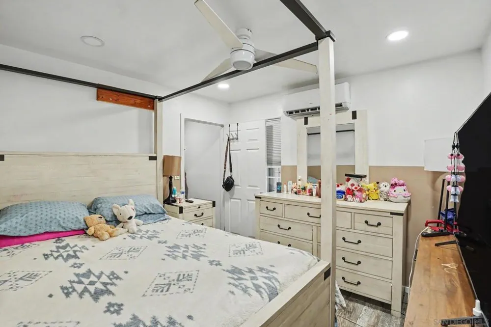 1367 E Madison Ave El Cajon, CA 92021