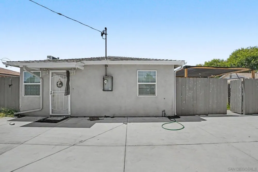 1367 E Madison Ave El Cajon, CA 92021