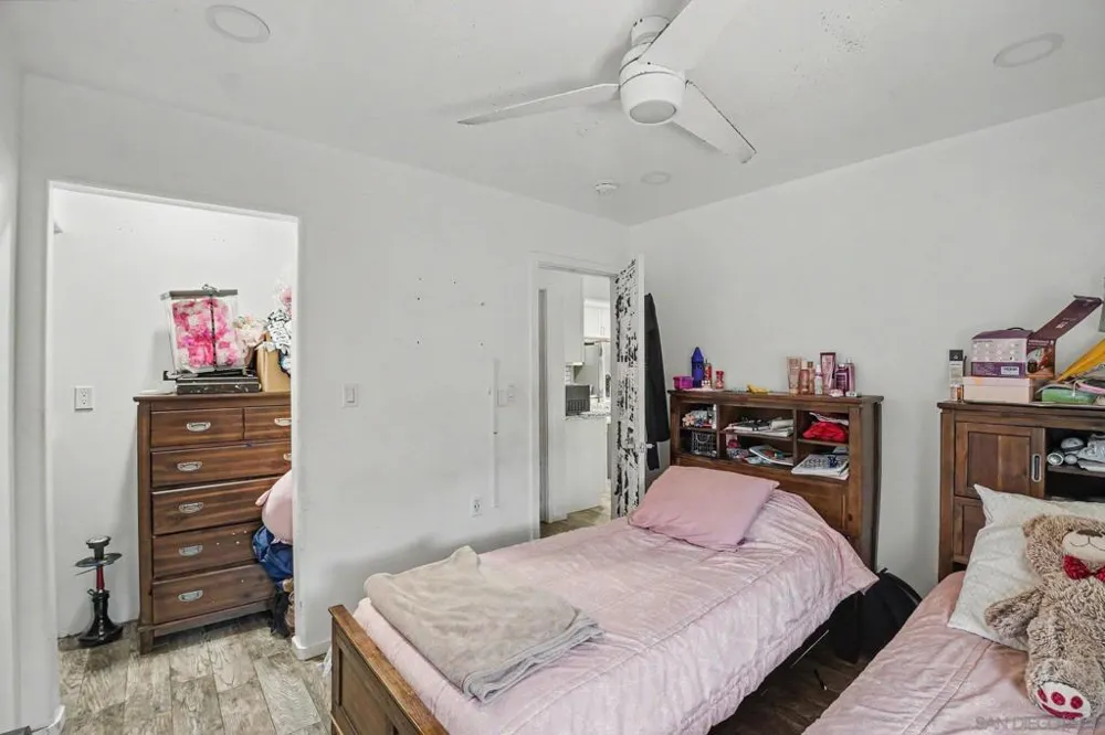 1367 E Madison Ave El Cajon, CA 92021