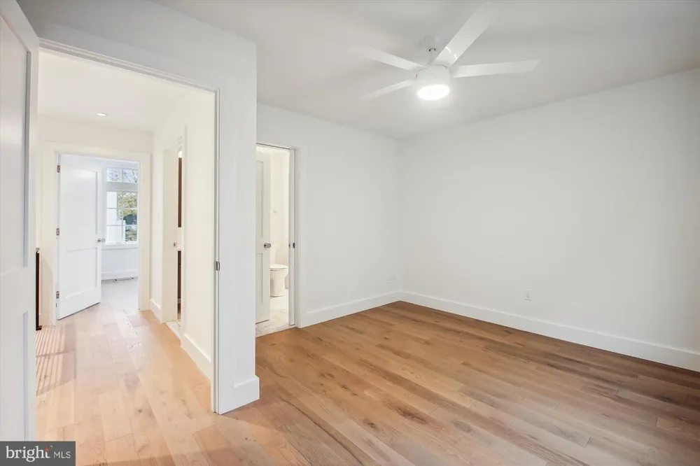 699 GIDDINGS AVENUE Annapolis, MD 21401