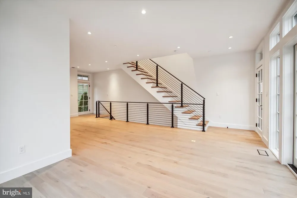 699 GIDDINGS AVENUE Annapolis, MD 21401