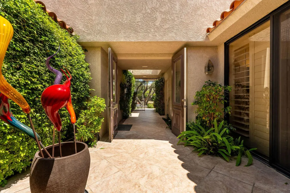 5 Stanford Drive Rancho Mirage, CA 92270