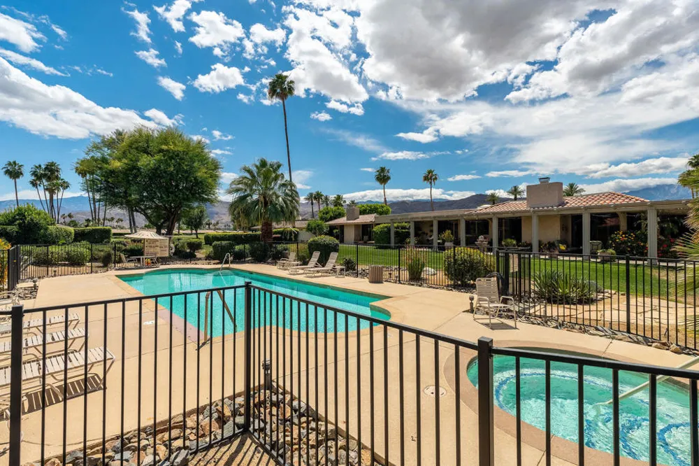 5 Stanford Drive Rancho Mirage, CA 92270
