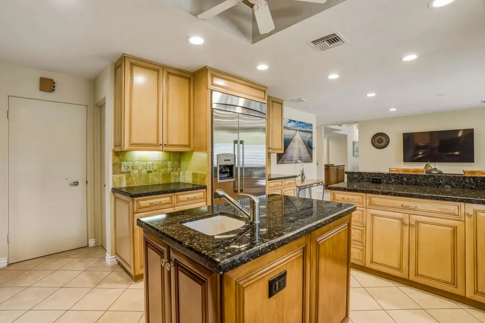 5 Stanford Drive Rancho Mirage, CA 92270