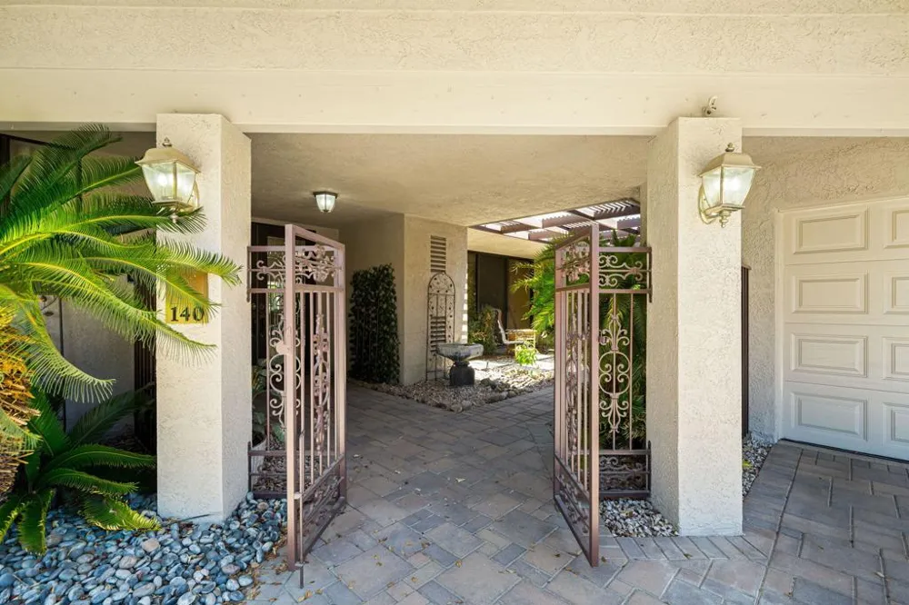 140 Columbia Drive Rancho Mirage, CA 92270