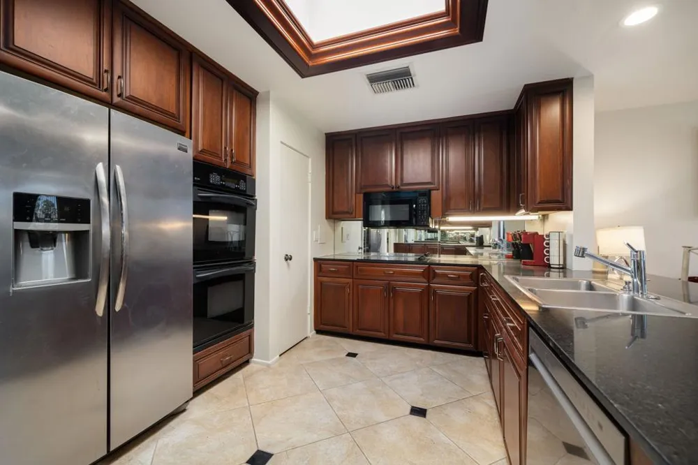 140 Columbia Drive Rancho Mirage, CA 92270