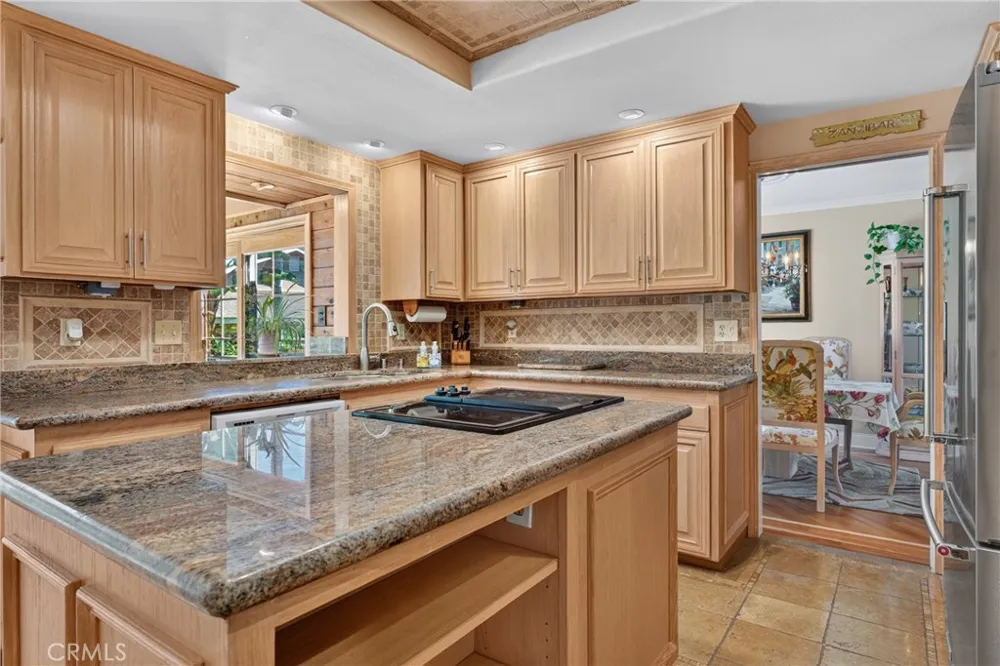 2740 Cardinal Drive Costa Mesa, CA 92626