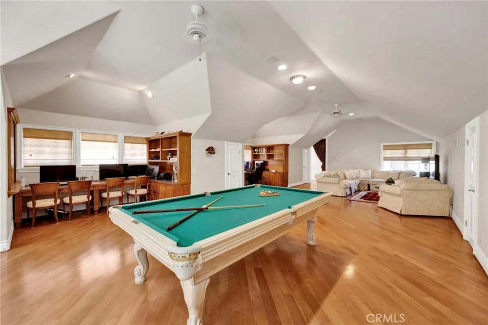 515 Deodar Bradbury, CA 91008