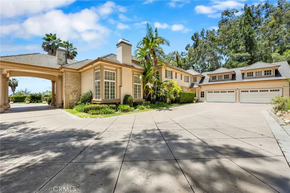 515 Deodar Bradbury, CA 91008