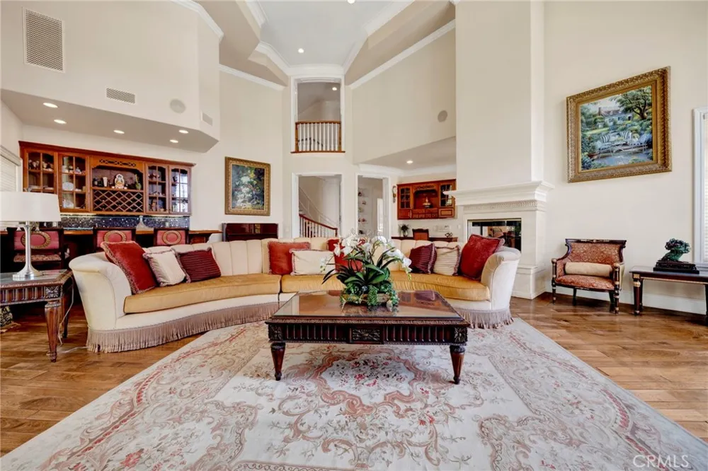 515 Deodar Bradbury, CA 91008