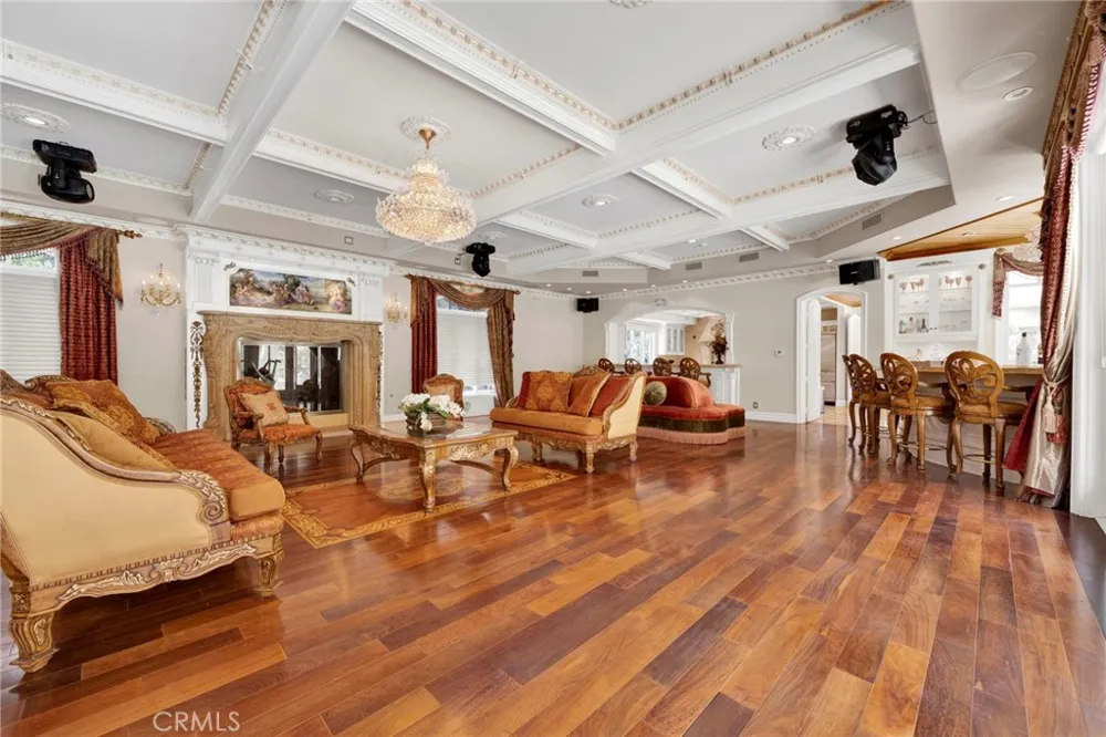 515 Deodar Bradbury, CA 91008