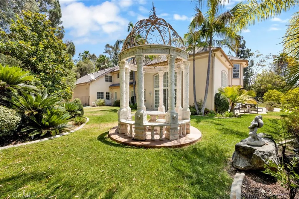 515 Deodar Bradbury, CA 91008