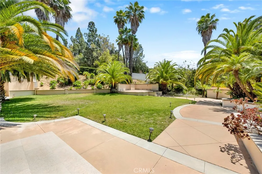515 Deodar Bradbury, CA 91008