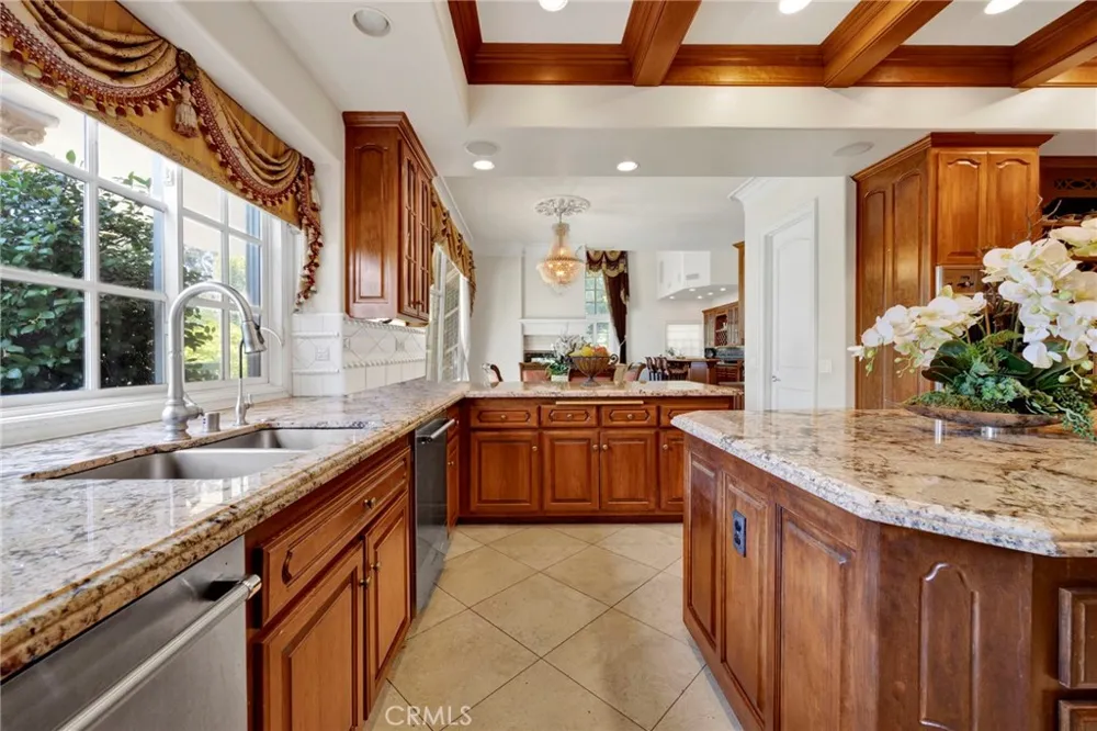 515 Deodar Bradbury, CA 91008