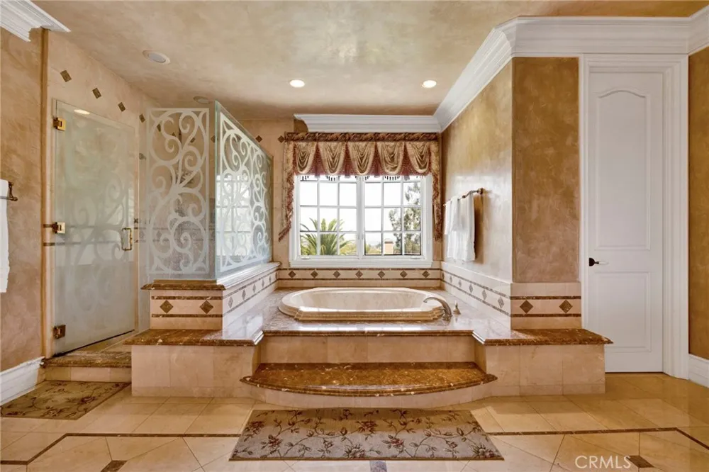 515 Deodar Bradbury, CA 91008
