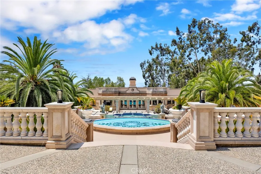 515 Deodar Bradbury, CA 91008