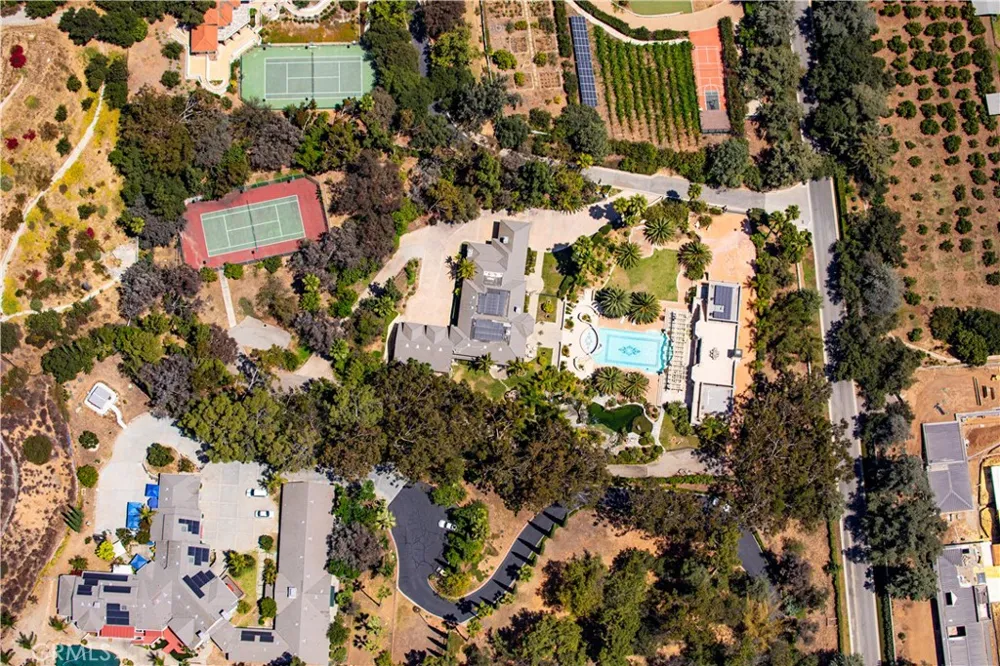 515 Deodar Bradbury, CA 91008