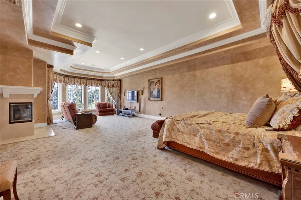 515 Deodar Bradbury, CA 91008